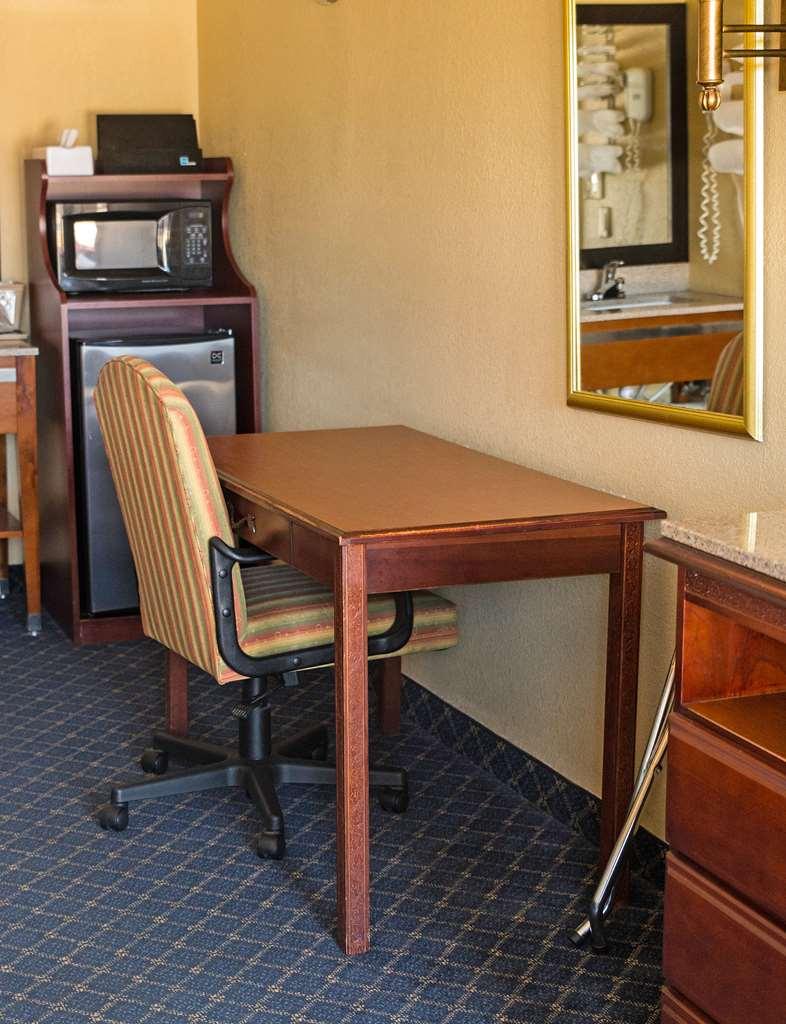 Americas Best Value Inn - Monroeville Quarto foto