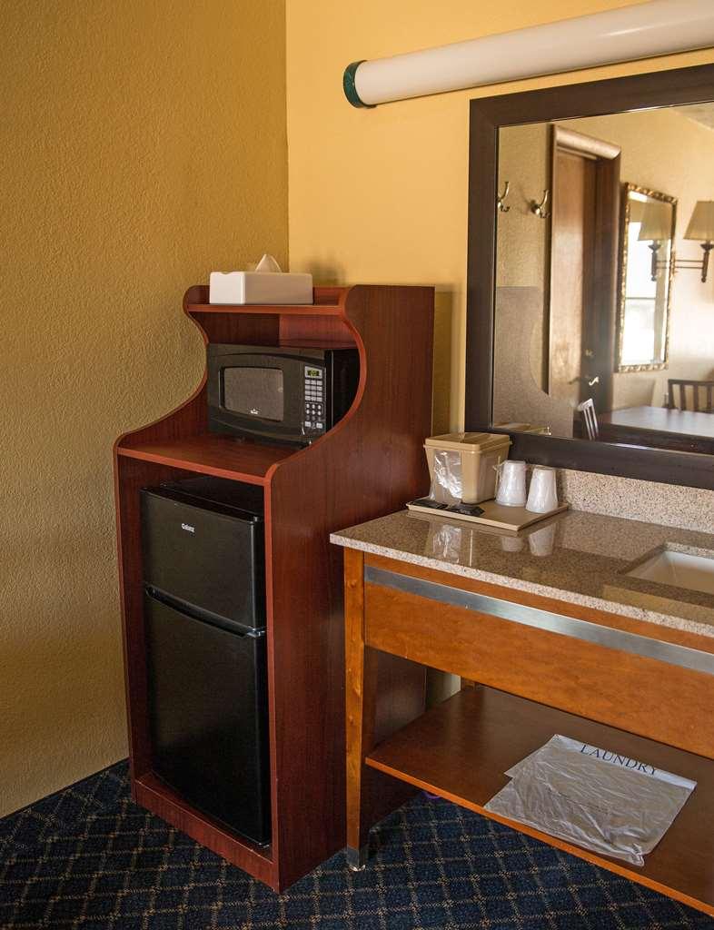 Americas Best Value Inn - Monroeville Quarto foto