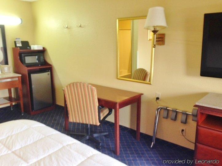 Americas Best Value Inn - Monroeville Exterior foto